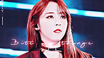 Moonbyul | You Should See Me In A Crown [FMV]