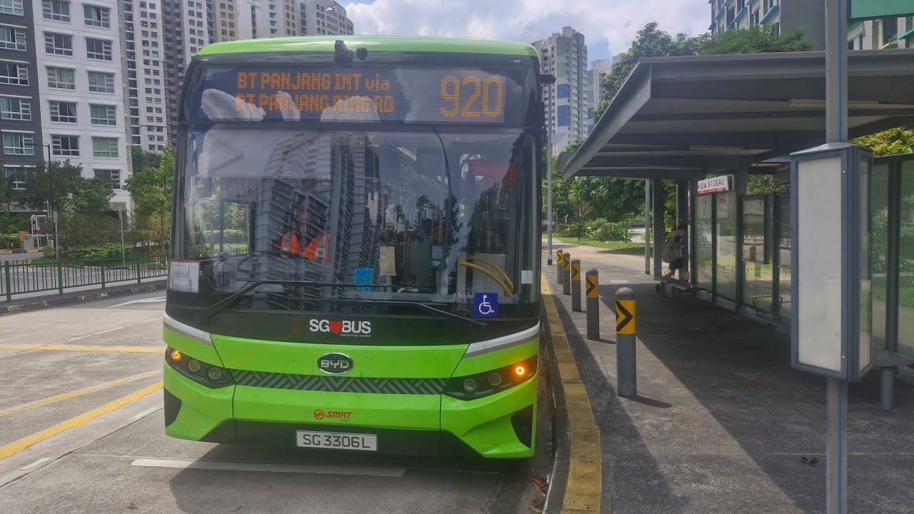 SMRT Bus Service 920 BYD BC12A04 SG3306L 