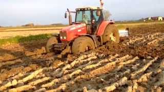 Massey ferguson 6495 con livella migliavacca extreme conditions immerso nel fango