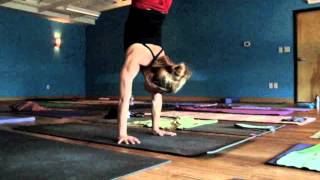 Bakasana Handstand Fun Demo at City Yoga, Indianapolis with Kino MacGregor