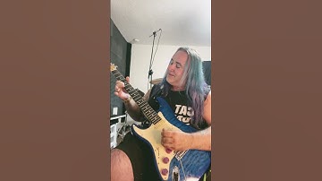 Reverse delay on guitar is INCREDIBLE!!! #guitar