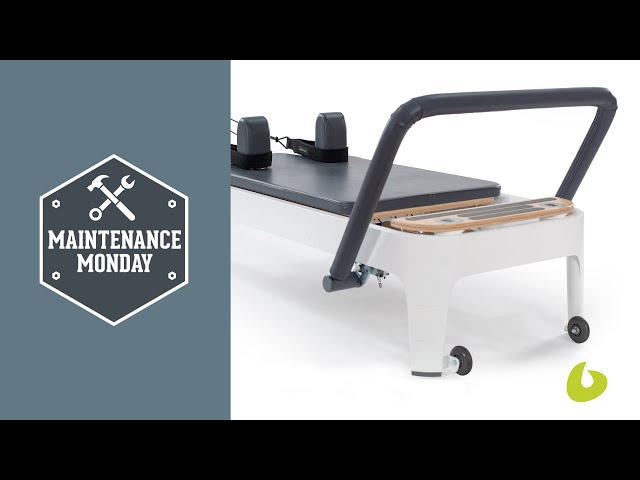 Cleaning the Allegro® 2 Reformer Footbar Track