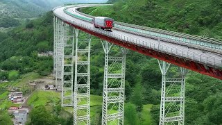 China’s Tallest but Scary Highway Built Over its Largest City