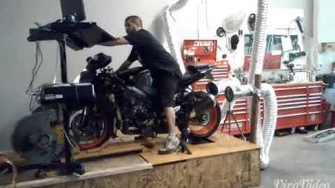 LIVE MOTO DYNO CENTER 07 SUZUKI GSXR1000