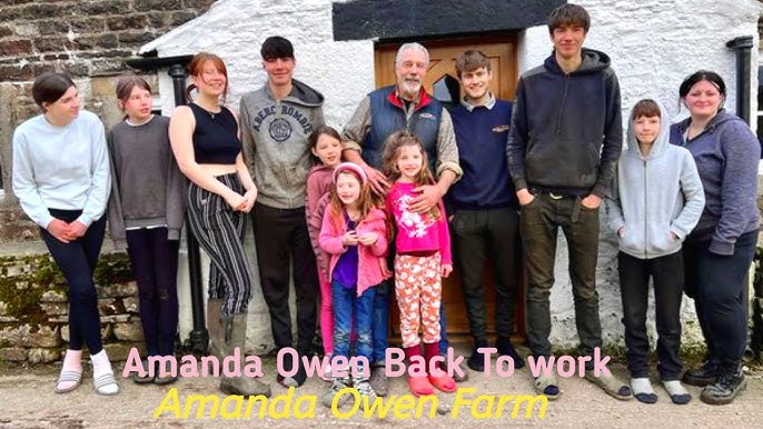 Amanda Owen Back to work - Our Yorkshire Farm - YouTube