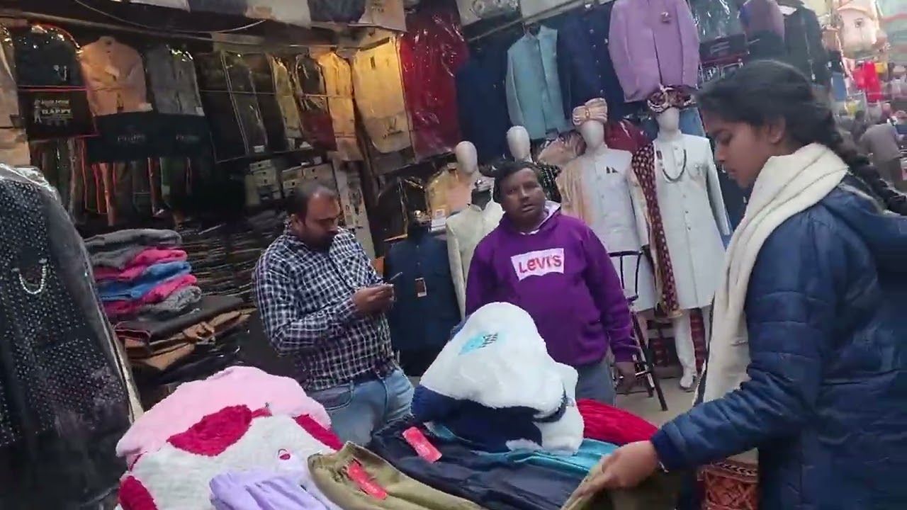 Aminabad Lucknow ki mashoor Market 🙏🙏👍👍👍👍