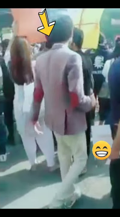 Aurat March kiss scandal 2020 😍