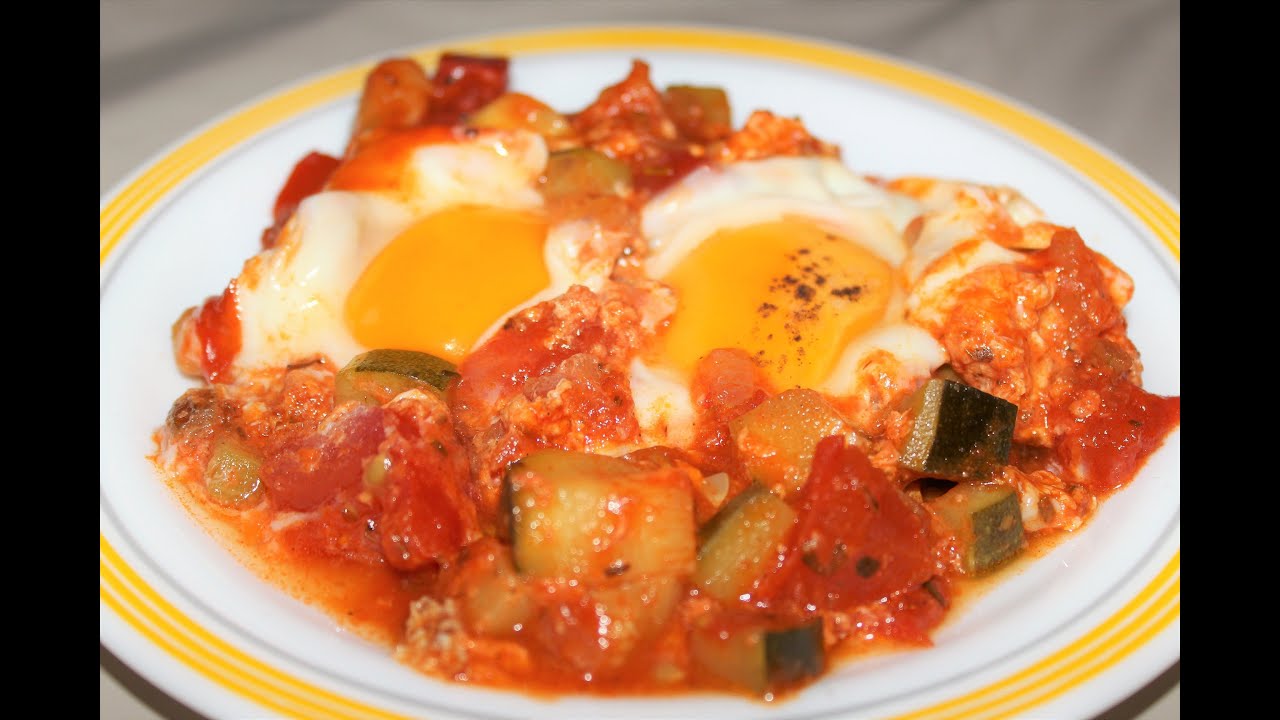 Ratatouille aux œufs - Recette complète et express - YouTube
