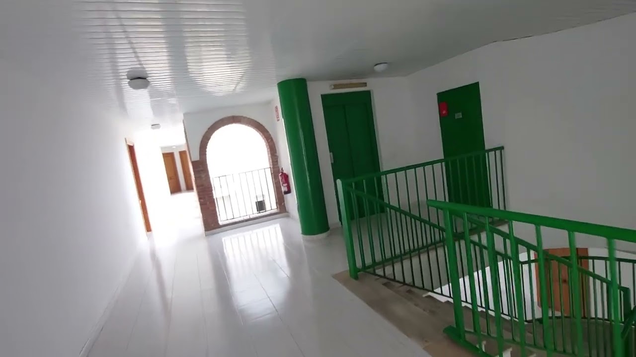 2 Scenic Marvi hydraulic lifts in a building Sevilla