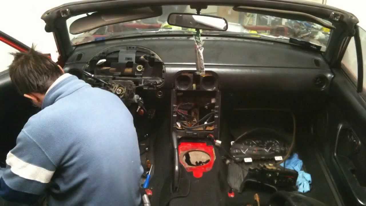 Timelapse Interior Remove Of A Mazda Mx5 Youtube