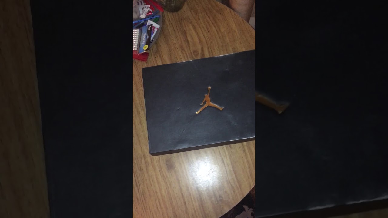 Air Jordan Retro 1 High GS Black/Hyper Jade-White