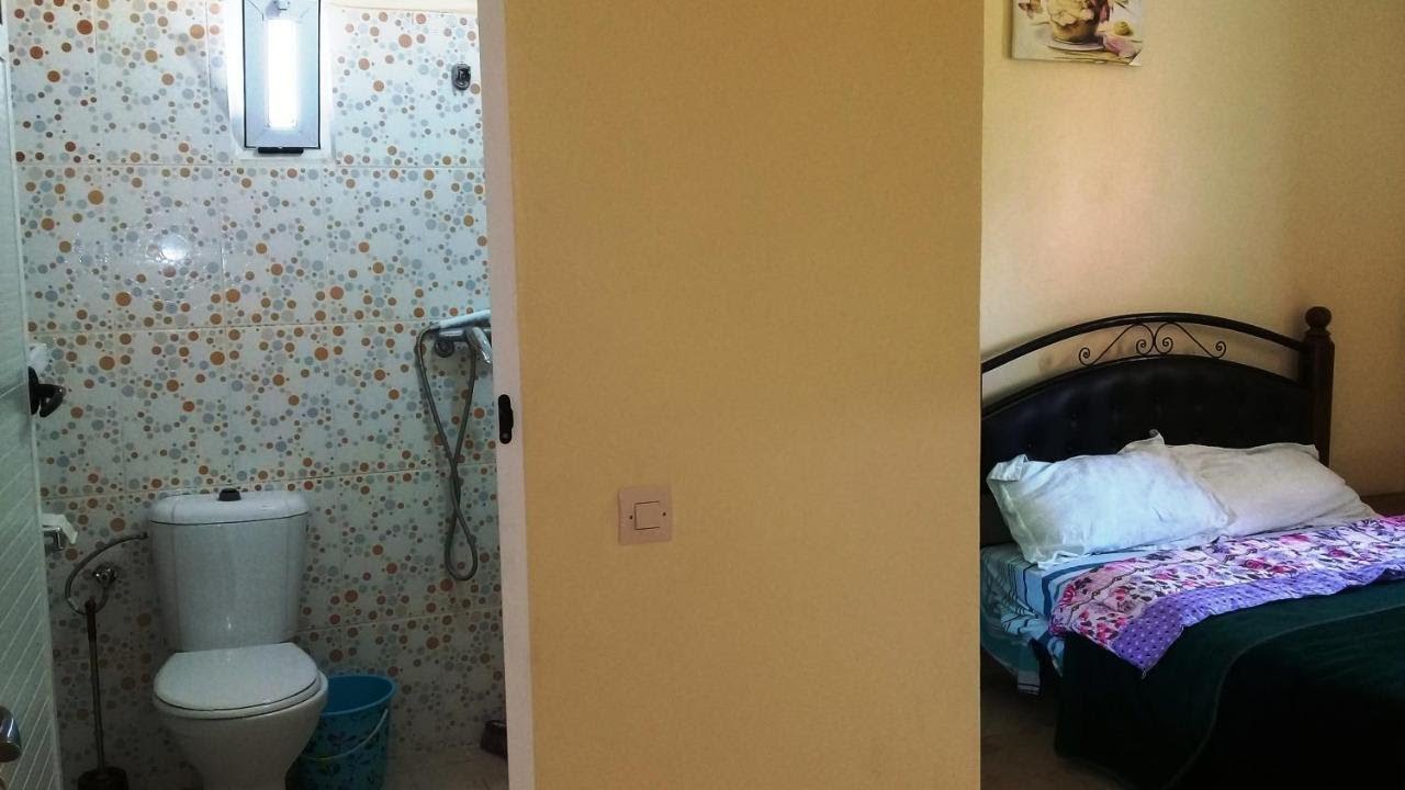 Azur Tafraout, Tafraoute, Morocco