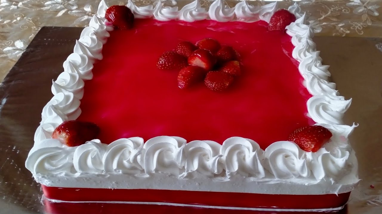 ندمت لي كنت نشريه غالي ❌ باتيسري او كيكة الفراز كلها فراولة 🍓 بطريقة سهلة بزاااف (للمبتدئين)