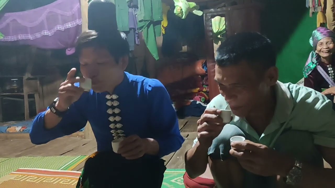 LẼ CẨU PĂƯ VỢ 2 MỚI PI NỌNG TỎN ĐÉ ỦNG HỘ É NỚ