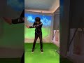 体の正面じゃなく側面でインパクトしよう