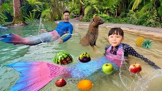 Putri Duyung dan Putra Duyung Kasih Makan Luwak Musang Belajar Nama Buah Buahan