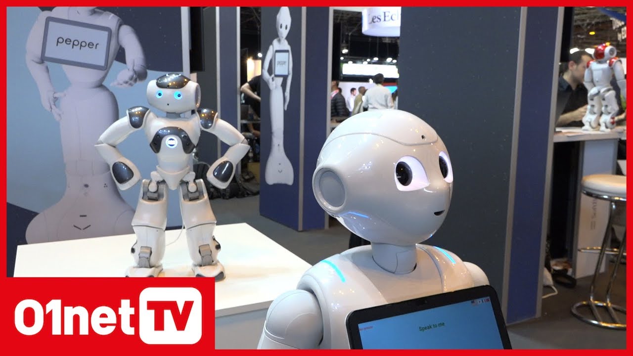 Les nouveaux Pepper et Nao font leur show sur notre plateau ! (01LIVE)