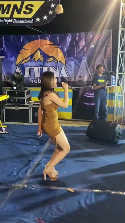 Oa Oe Mieke Yolanda bergoyang 💕 #miekeyolanda #ambyar #NVLku #dangdut #koplo #musikjowo #fullsenyum