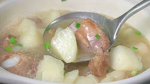 炖萝卜排骨汤时，切记不要焯水，教你一招，汤鲜肉嫩，营养不流失【一画美食】#萝卜排骨汤  ##萝卜 #排骨 - 天天要闻