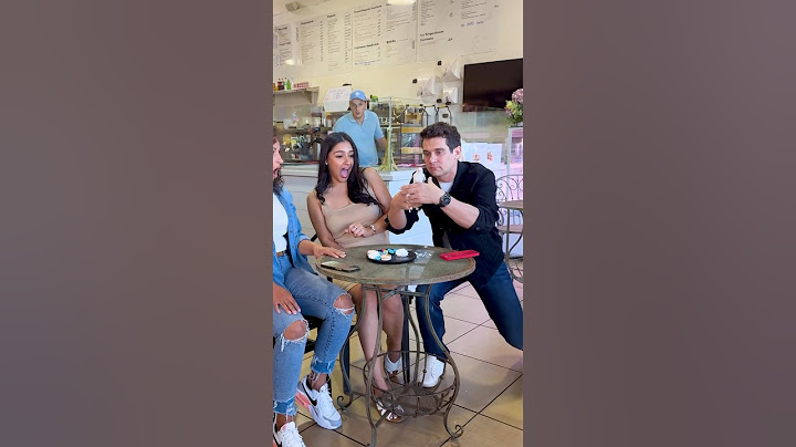 Magician Turns her Phone into Chocolate 😳
