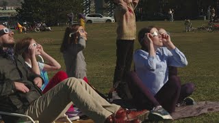 Crowds gather for eclipse in South Portland