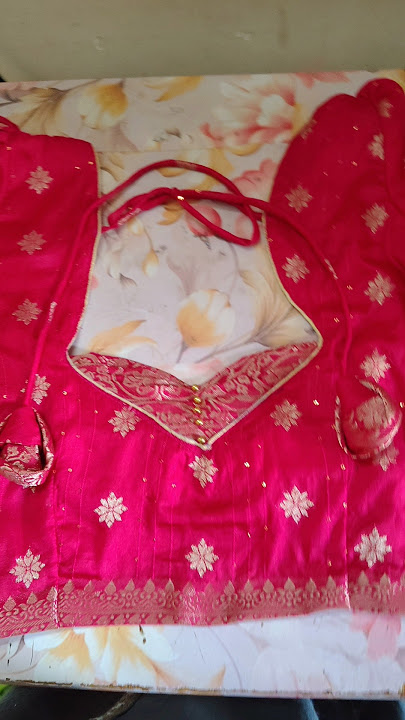 how to fix deep neck blouse #youtuber #youtube #fashion #ytshort #blouse #ytshortsvideo #youtuber