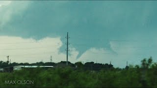 Not for broadcast or re-post contact mesomaxwell@gmail.com
brett@livestormsnow.com to license footage