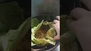 মুলা  দিয়ে  টেংরা মাছ পাতায় ভাজা।  Fish fry.