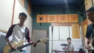 THE GaGGs-KOMUNITAS BENDERA HITAM (COVER BONVI BILITTY)