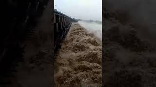 Nepal releases flood water to india || india and bangladesh in danger