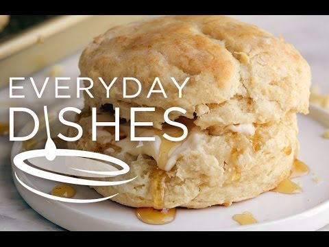 Quick & Easy Buttermilk Biscuits - YouTube