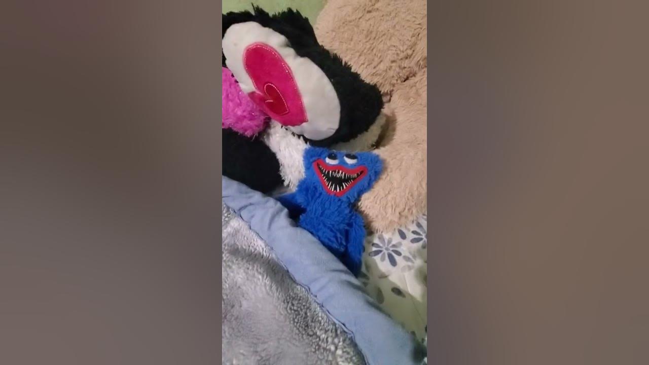 what does huggy wuggy sounds like if he's asleep YouTube