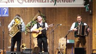 Trio Schleudergang im Volkssängerzelt Zur Schönheitskönigin chords