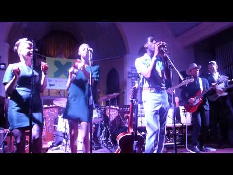 Leon Bridges - Twistin' & Groovin' (SXSW 2015) HD