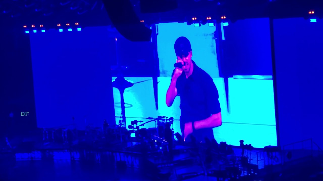 Enrique Iglesias, Bailamos - San Jose - Nov. 14, 2021. 