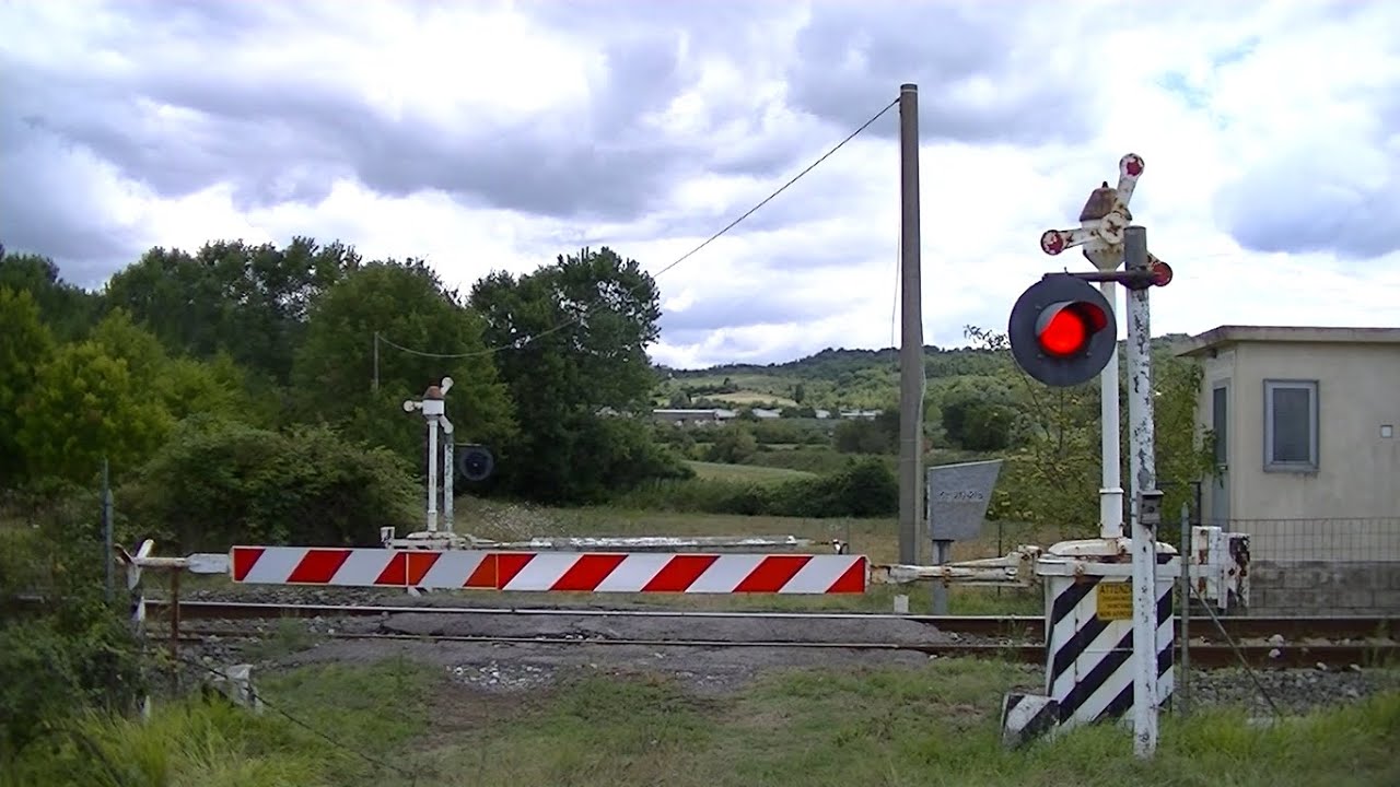 Spoorwegovergang Rapolano Terme (I) // Railroad crossing // Passaggio a livello