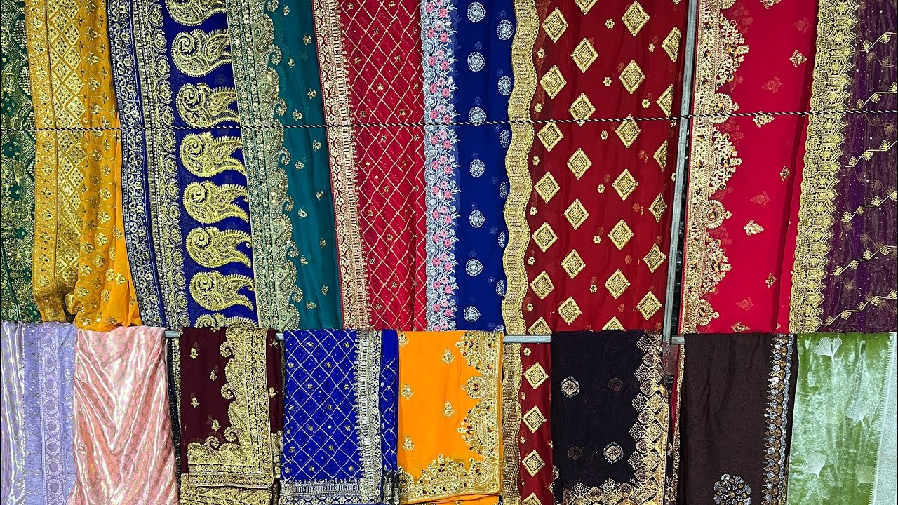 Sari ka godown 400 so me sari