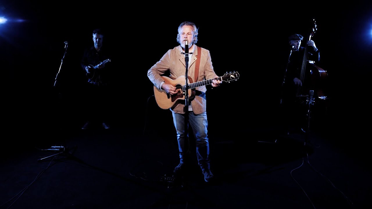 Exclusive Song Premiere: Robert Earl Keen's Shades Of Gray