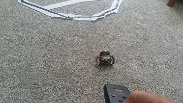 Controlling Micro Maqueen bot with any remote via Infra Red. MakeCode Microbit