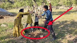 Suspicious death: exhumation of a nomadic man's grave by his brother, suspecting his wife:2024