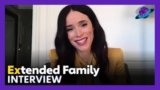 Abigail Spencer Talks Extended Family, Live Audiences, and Returning To Suits