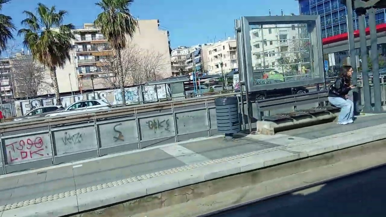 Βόλτα με το τραμ από Ακτή Ποσειδώνος έως Τροκαντερό 