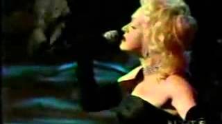 Cyndi Lauper - Unchained Melody (Live) chords
