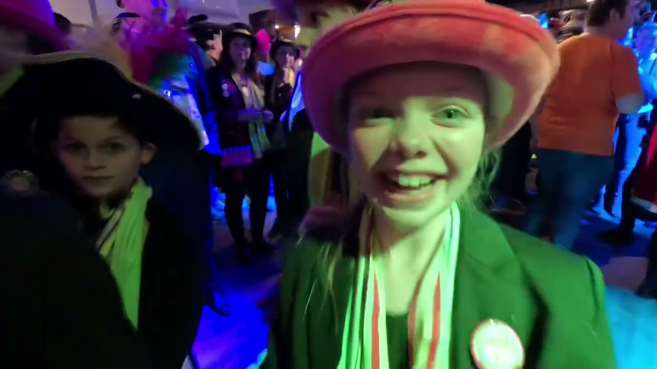 Brandeliers naar de Prinsreceptie Spruwwejagers