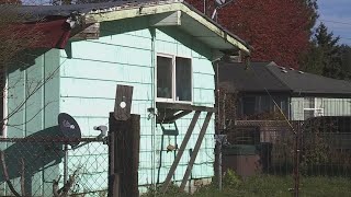 Gunman bursts into Kelso home, critically wounds man