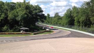 Ferrari 333 SP chased by Ferrari Scuderia