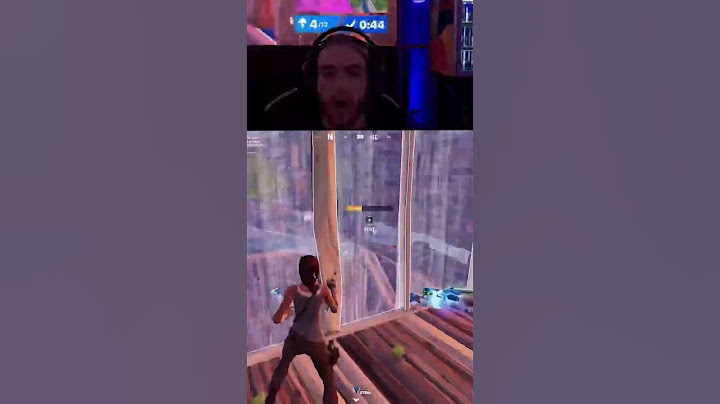 Mongraal vs MrSavage in tournament