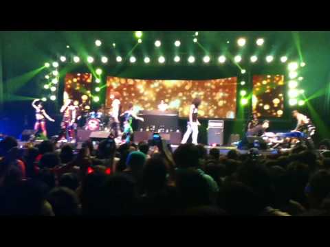 LMFAO - Champagne Showers Live in Java Soulnation 2011
