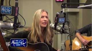 Holly Williams sings "Drinking" chords