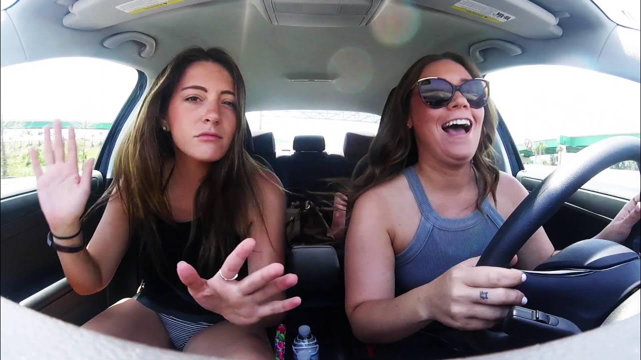 Fingering in car. Ножки в авто. На заднем сиденье. Женские ноги на торпеде автомобиля. Девушки маструбируют в авто.